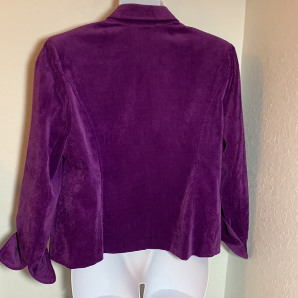 Women’s Pincord Short Blazer - Picture 2 of 5